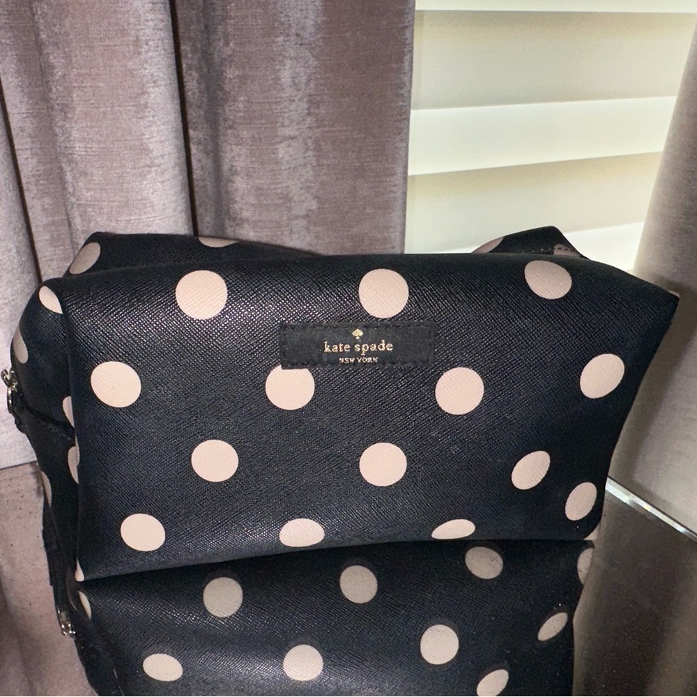 Kate Spade small pouch bag. lightly used